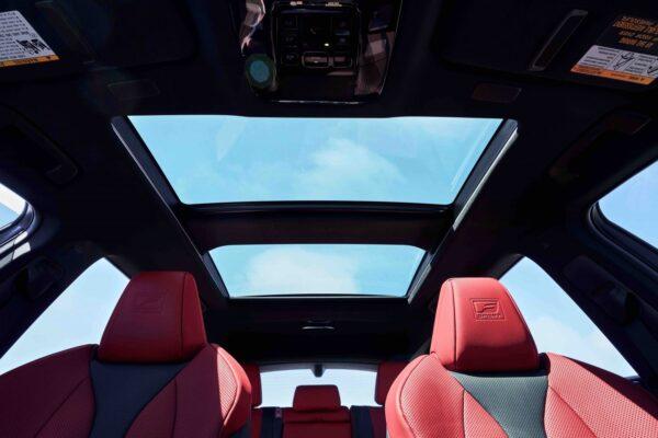Panoramic moonroof. (Courtesy of Lexus)