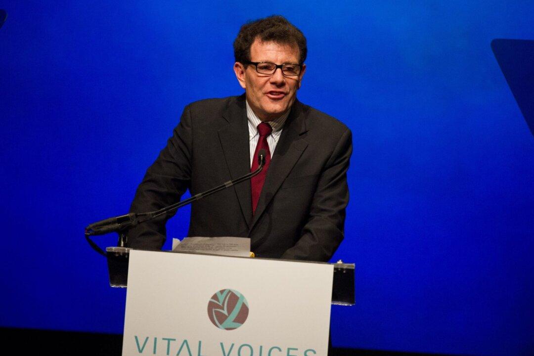 Former NYT Columnist Nicholas Kristof Announces Run for Oregon Governor