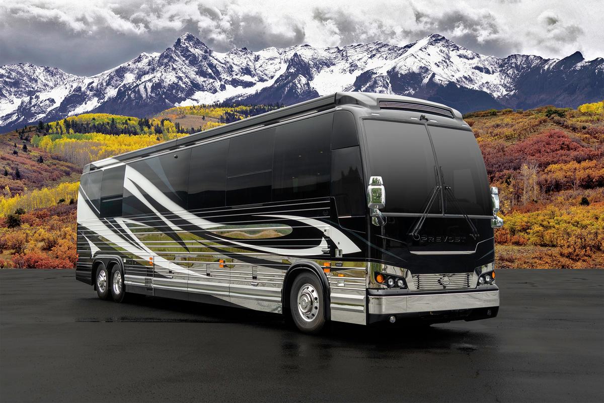 Roam in Comfort in These Rolling Vacation Homes