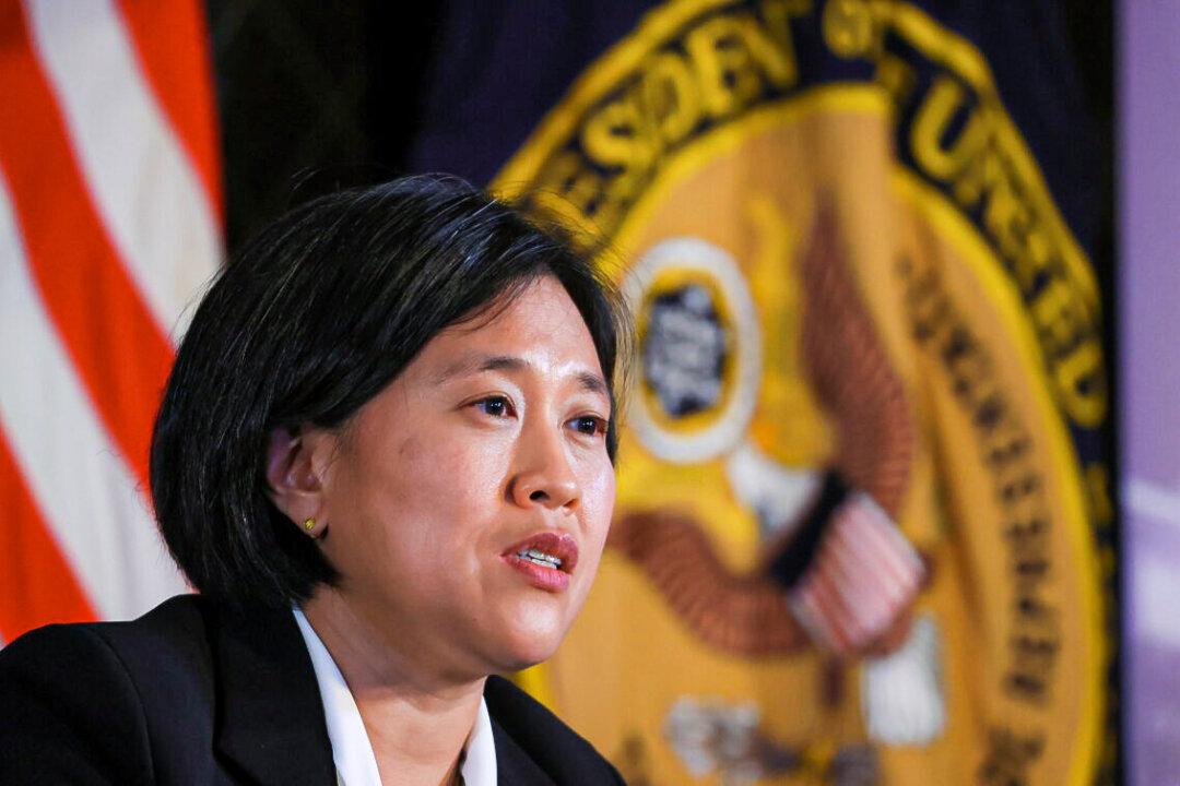 US Trade Chief Says Will Engage on UK Steel Talks When ‘Time Is Right’