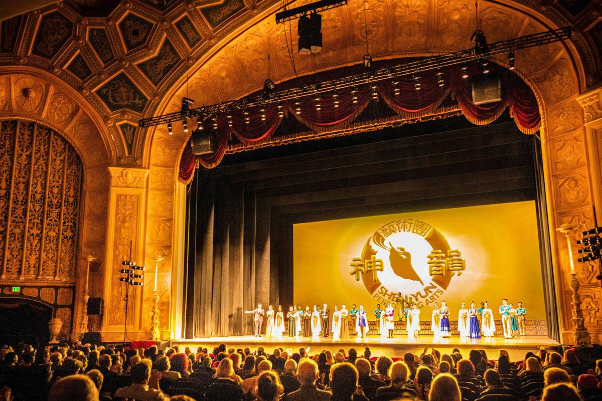 Retired Doctor Sees Shen Yun as ‘An Expression of the Importance of Tradition’