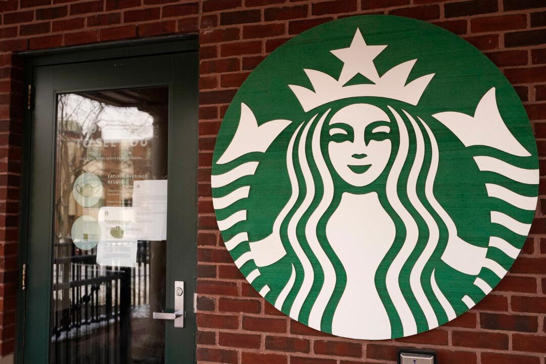 Starbucks Posts Record Quarterly Sales Thanks to US Business