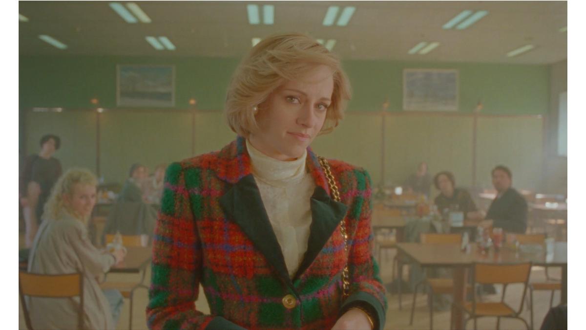 A completely lost Princess Diana (Kristen Stewart) flabbergasts the locals by showing up with no bodyguards and asking for directions, in “Spencer.” (Claire Timmons/Neon/Topic Studios)