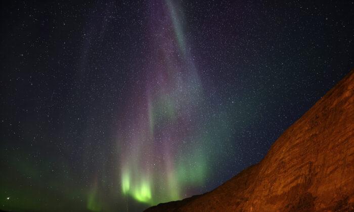 ‘Strong’ Geomagnetic Storm Hitting Earth, Aurora Borealis Could Be Visible Across US