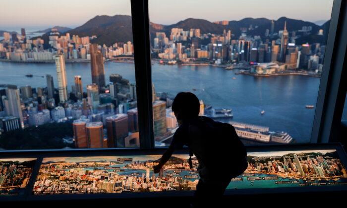 Hong Kong to Tighten Quarantine Rules for Most Consular Staff