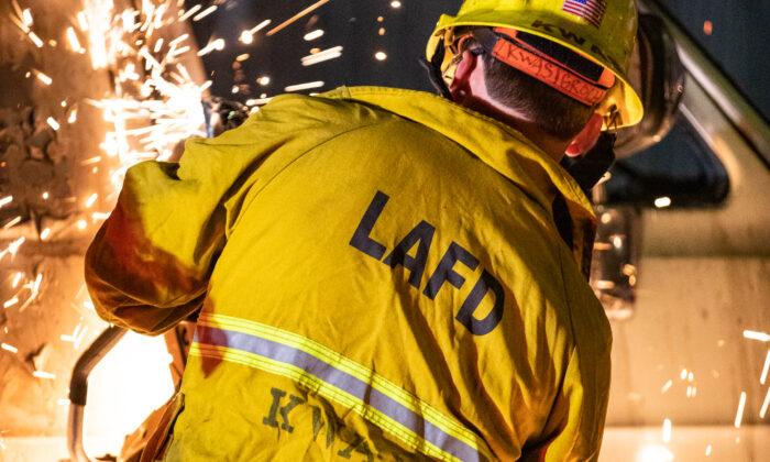 Hundreds Attend Candlelight Vigil For LA Firefighter Killed In Blaze