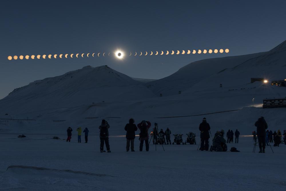 Solar eclipse sequence in Svalbard, Norway, on March 20, 2015. (THANAKRIT SANTIKUNAPORN/Shutterstock)