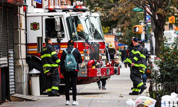 2,300 NYC Firefighters Out Sick as Vaccine Mandate Kicks In; Force Stretched to Cover Gaps