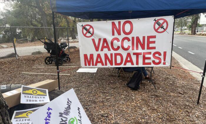Employees at the Jet Propulsion Laboratory Protest Vaccine Mandate