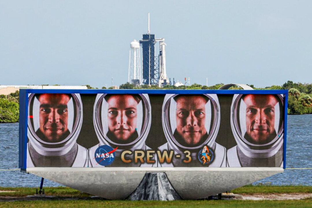 NASA Orders Rare Medical Delay in Launch of SpaceX Mission to Space Station