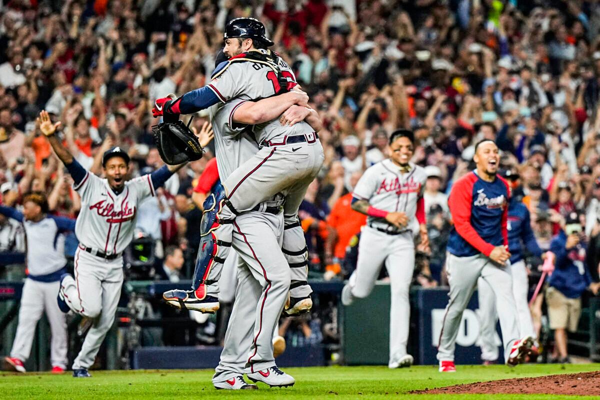 Hammerin' Braves Win 1st World Series Crown Since 1995, Rout Astros