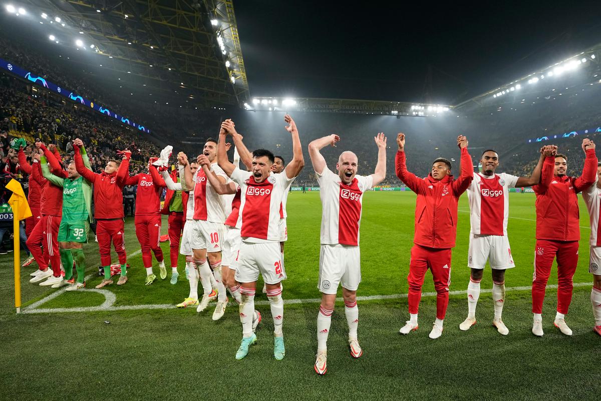 Liverpool, Ajax Cruise Into Champions League Knockout Rounds
