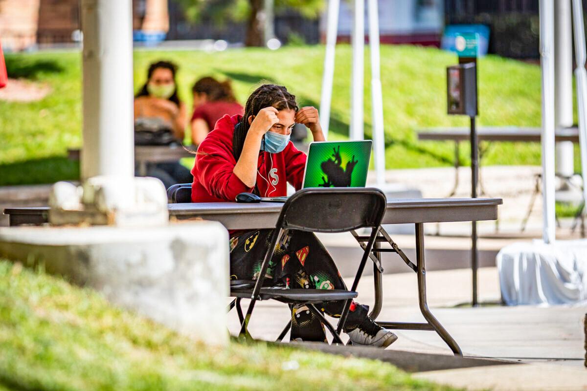 Colleges Across the Country Report Fewer Undergraduate Enrollments: Clearinghouse