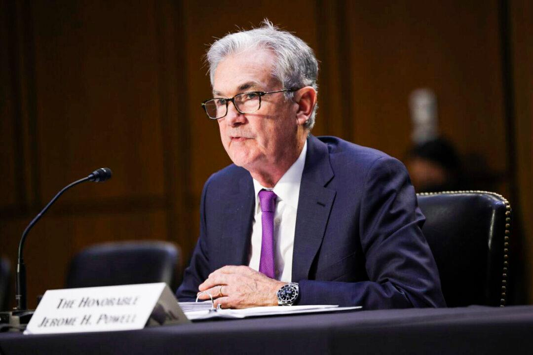 Fed Sees Timing of Supply Chain Crisis Fix ‘Highly Uncertain’