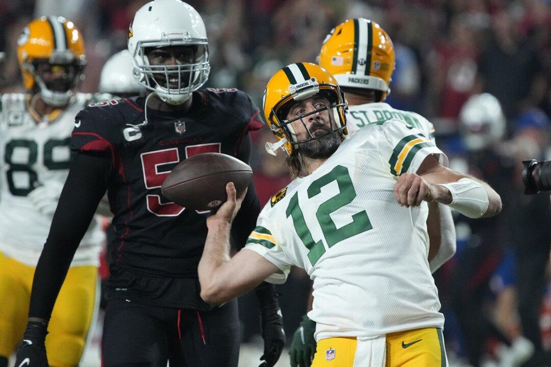 Packers QB Aaron Rodgers in COVID-19 Protocol, Out Sunday