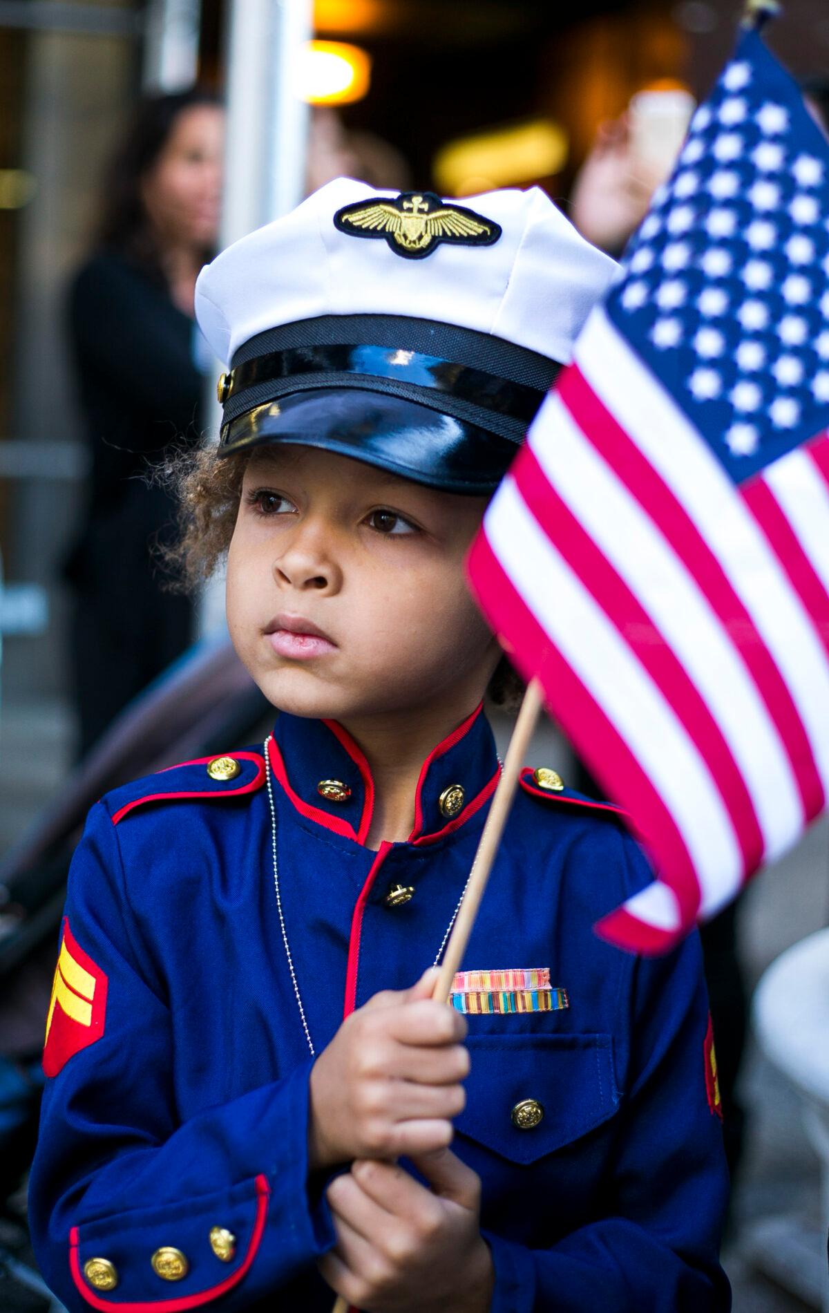 Xander Foreman, 6, at the New York Veterans' Day Parade in Manhattan, N.Y., on Nov. 11, 2014. (Samira Bouaou/The Epoch Times)