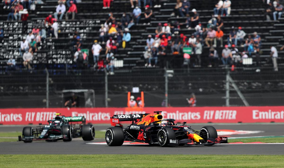 Verstappen Lives up to Favorite Tag in Mexico