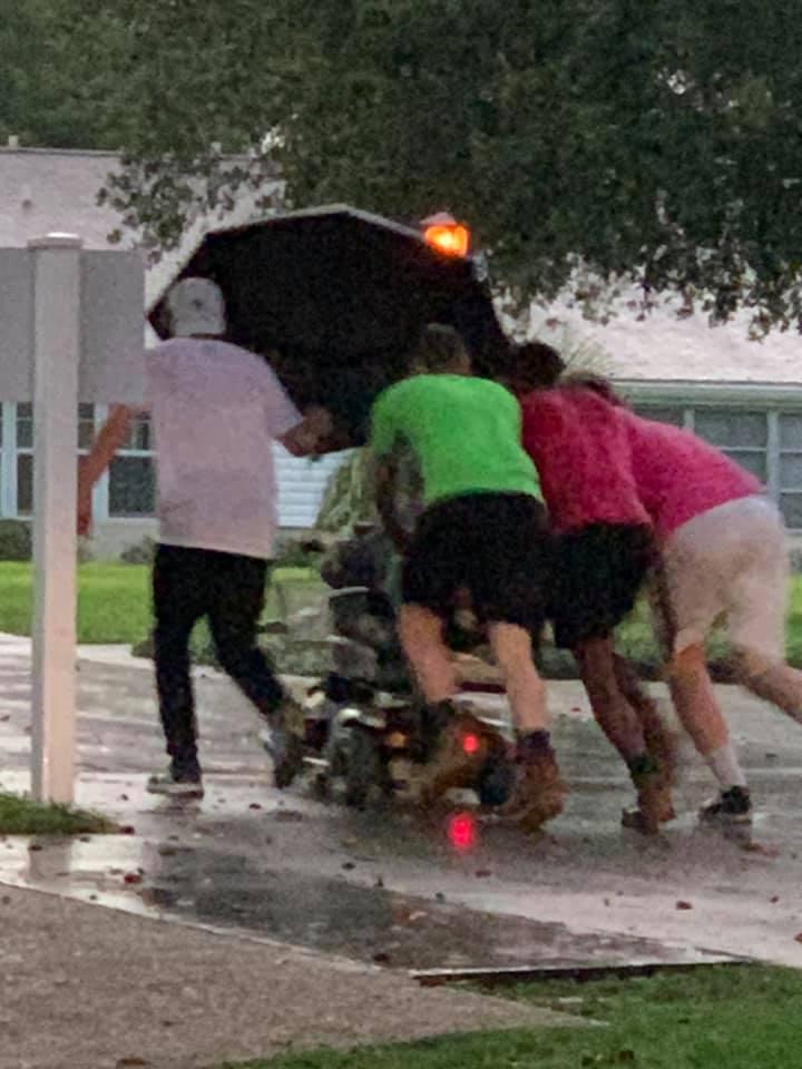The young men were hanging out at a 7-Eleven in Seminole County, Florida, and decided to help the struggling woman. (Courtesy of Katty Castro/<a href="https://www.floridalivingretirement.com/">Florida Living Retirement Community</a>)