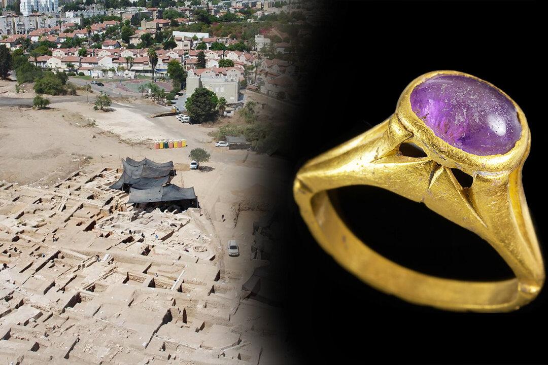 Researchers Find Gold Ring With Amethyst Gemstone From 7th Century in World’s Largest Byzantine Winery