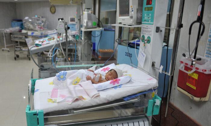 Fire Kills 4 Newborns in Indian Hospital