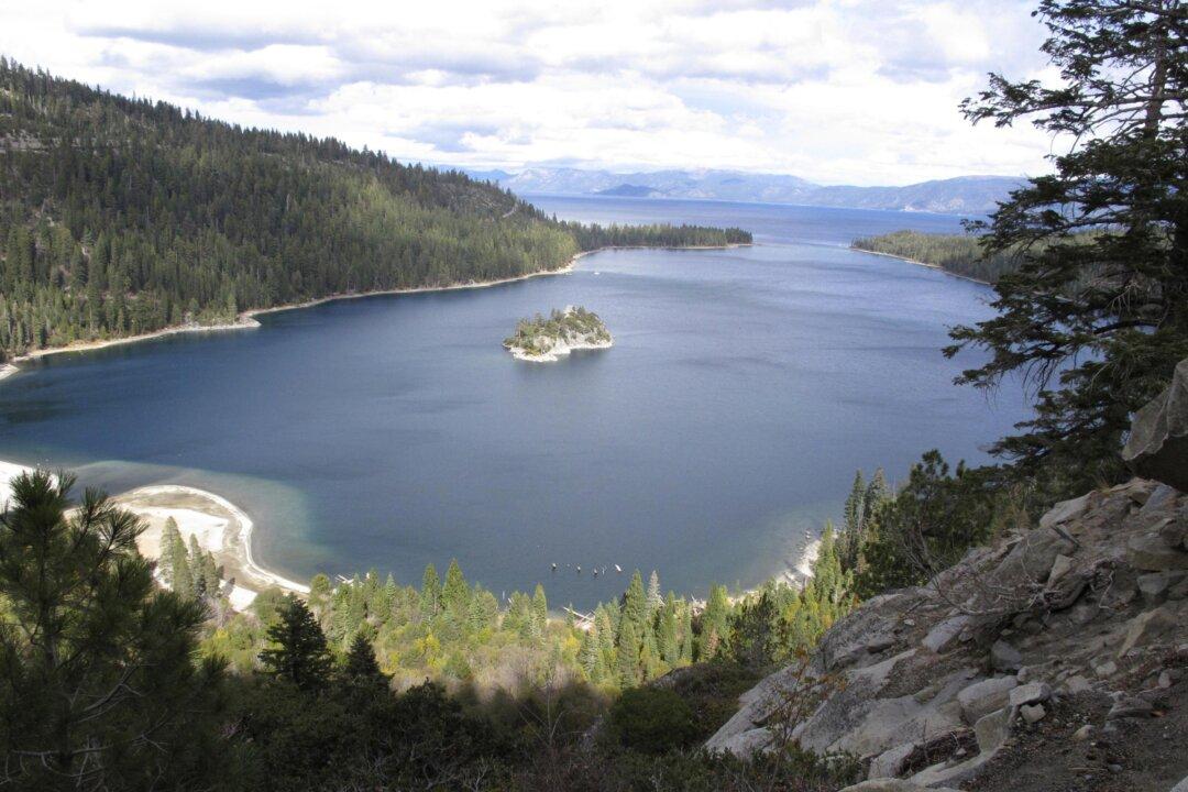 Pilots Made Errors Before Crash Near Lake Tahoe That Killed All 6 on Board, Investigators Say