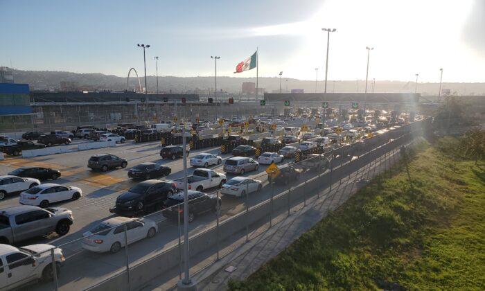 US-Mexico Border Reopens to Non-Essential Travel