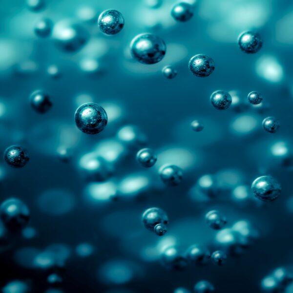Visualisation of hydrogen gas production through electrolysis. (iStock)