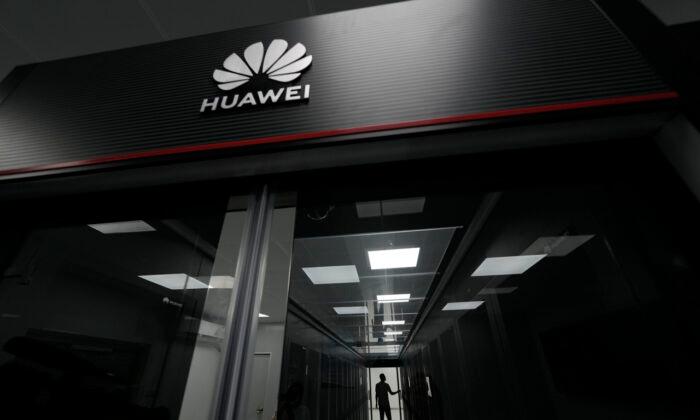 Champagne Says Canada Only Wants ‘Trusted’ AI Partners as Huawei Decision Looms
