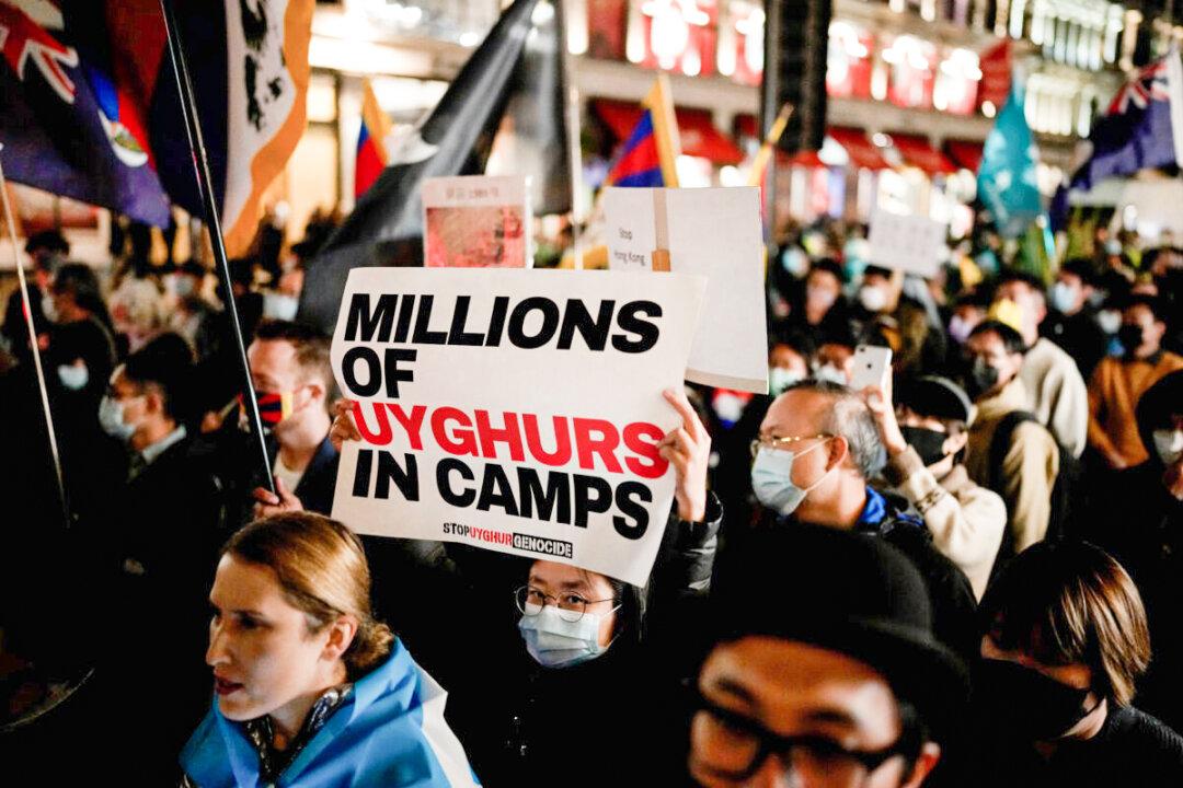 CCP ‘Terrorising’ Chinese and Hong Kong Students in UK: Report