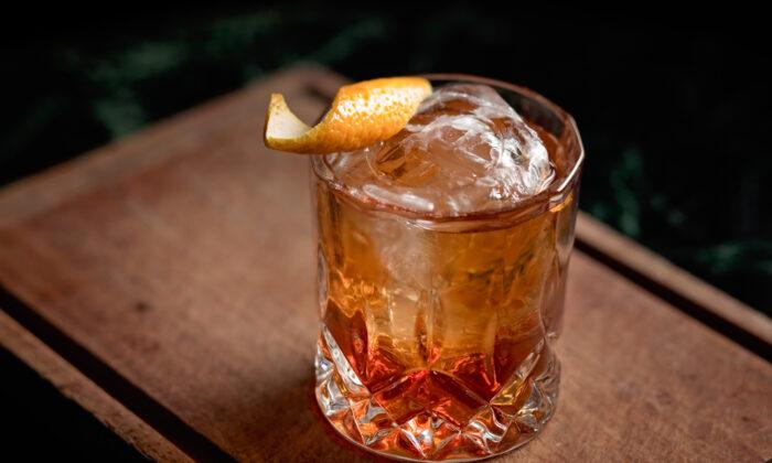 Anatomy of a Classic Cocktail: The Old Fashioned