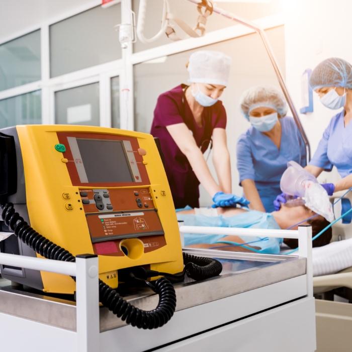 Heart Arrest Resuscitation Rules May Miss People Likely to Survive: Study