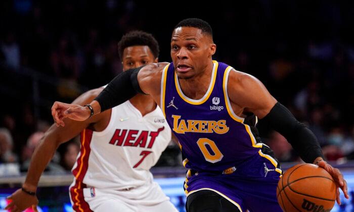 Lakers Rally Late in Regulation, Hold Off Heat 120–117 in OT