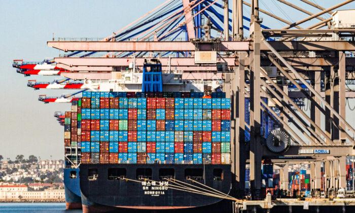 LA Ports Break Records During Supply Chain Crisis