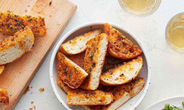 This Garlic Bread Deserves a Seat at the Thanksgiving Table