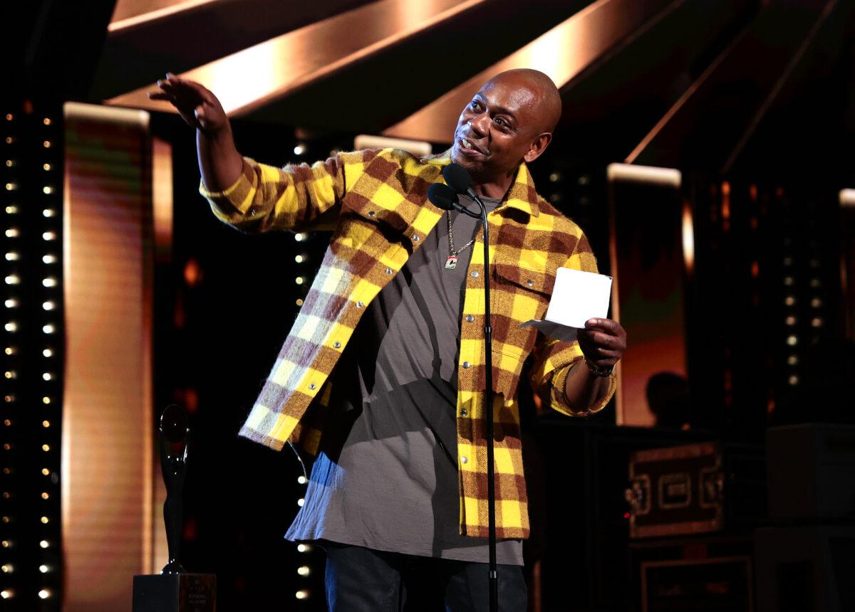 Dave Chappelle speaks onstage in Cleveland, Ohio, on Oct. 30, 2021. (Dimitrios Kambouris/Getty Images for The Rock and Roll Hall of Fame )
