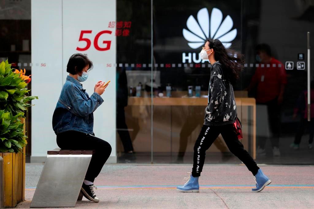 Canada Has No Choice but to Bar Huawei From 5G Mobile Networks, Security Experts Say