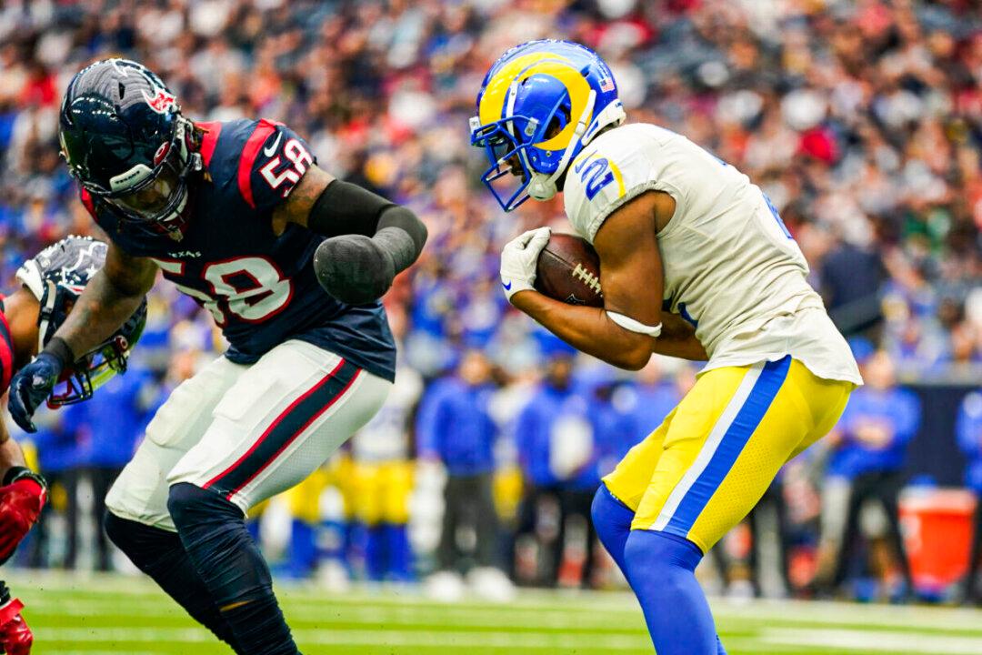 Rams Receivers in Flux: Woods Tears ACL, Beckham Practices