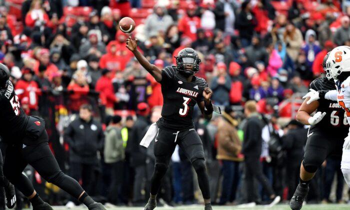 Cunningham’s 5 TDs Lead Louisville’s 41–3 Rout of Syracuse