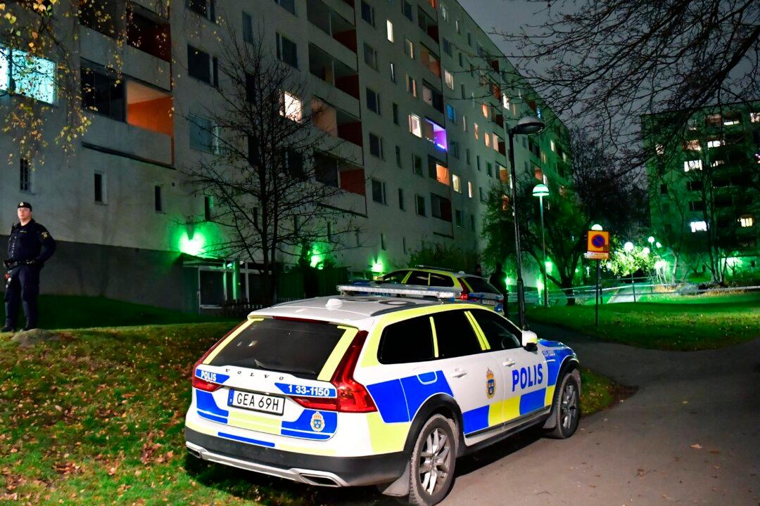 Children Fall From Building in Sweden, 1 Dies; 2 Adults Held