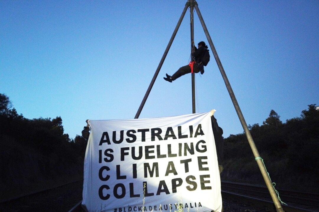 Environmental Activists Launch Week of Illegal Protests in Sydney