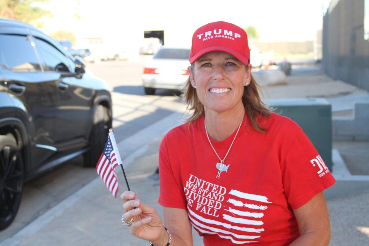 Pernilla Linner attends a rally at a Border Patrol facility in Indio, Calif., on Nov. 11, 2021. (Brad Jones/The Epoch Times)
