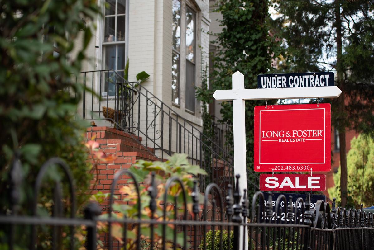 Home Showings Across United States Fall 24 Percent, Mortgage Rates Remain Elevated