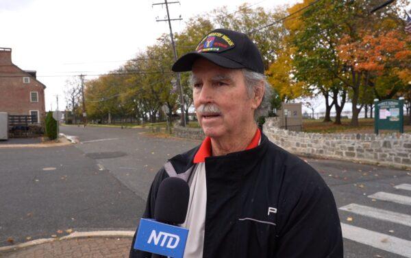 Vietnam War veteran Ed Dougherty serves as one of the two Grand Marshals at the Veterans Day parade in Marcus Hook, Pa., on Nov. 13, 2021. (Screenshot via NTD)