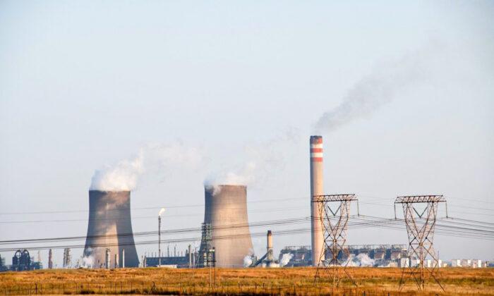 A coal-fired power station in Mpumalanga, South Africa. Energy analysts say the country's national electricity regulator, Eskom, is on the brink of collapse as the nation endures lengthy blackouts. (Eskom)