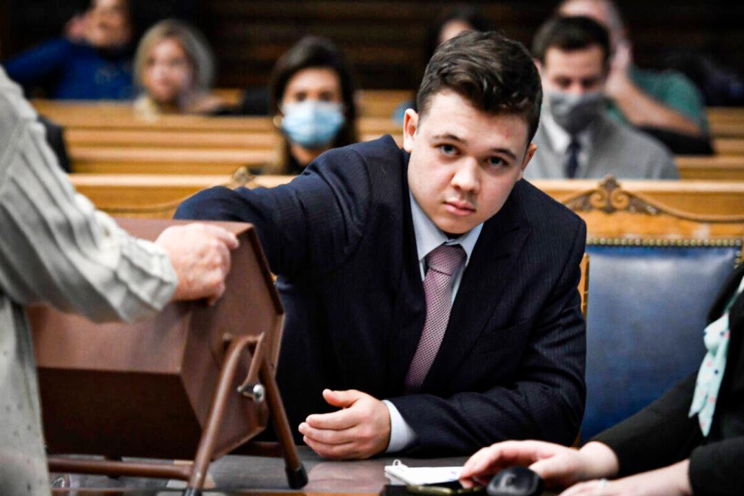 No Verdict in Rittenhouse Trial After First Day of Deliberations