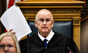 Judge Orders Wisconsin to Follow Law on Mail Ballot Applications