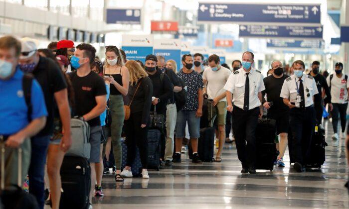 Thanksgiving Air Travel to Rebound to 2019 Levels, TSA Says