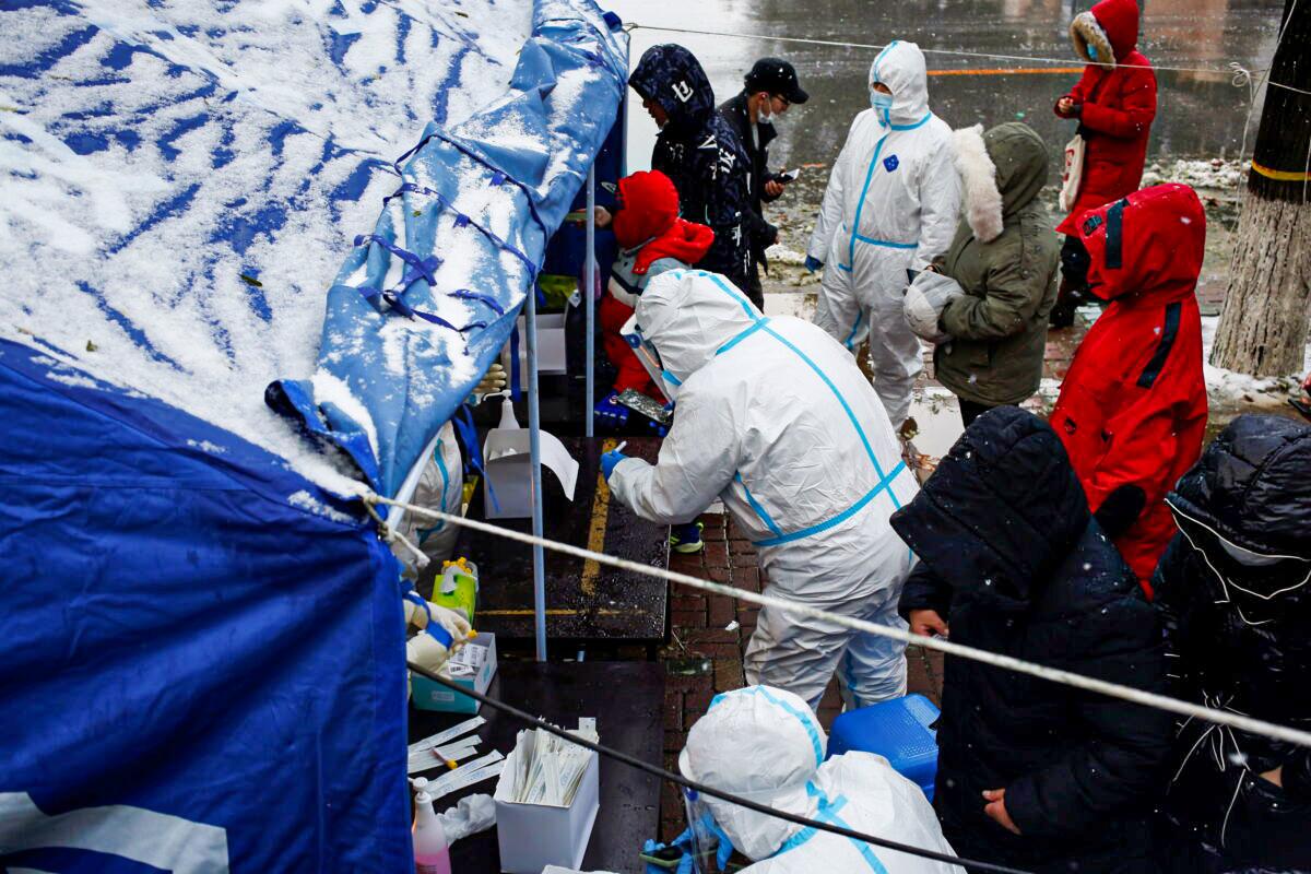 COVID-19 Quickly Worsens in China’s Northeastern Port City Dalian, Under Total Lockdown