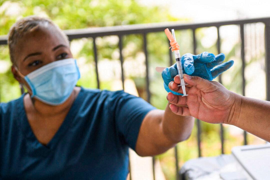 Santa Monica College Student Challenges District Vaccine Mandate