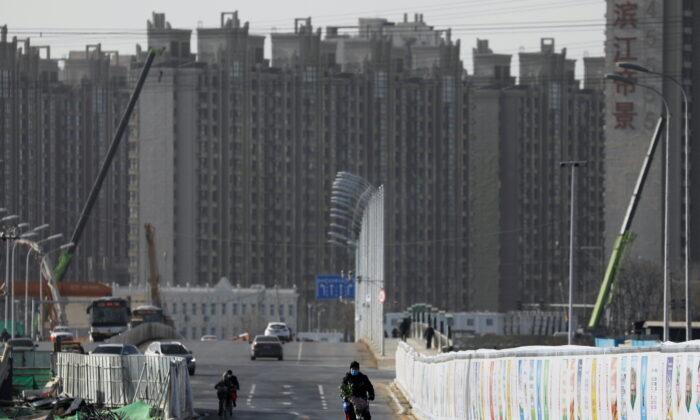 China’s Land Sales Slump for 4th Month as Property Woes Intensify
